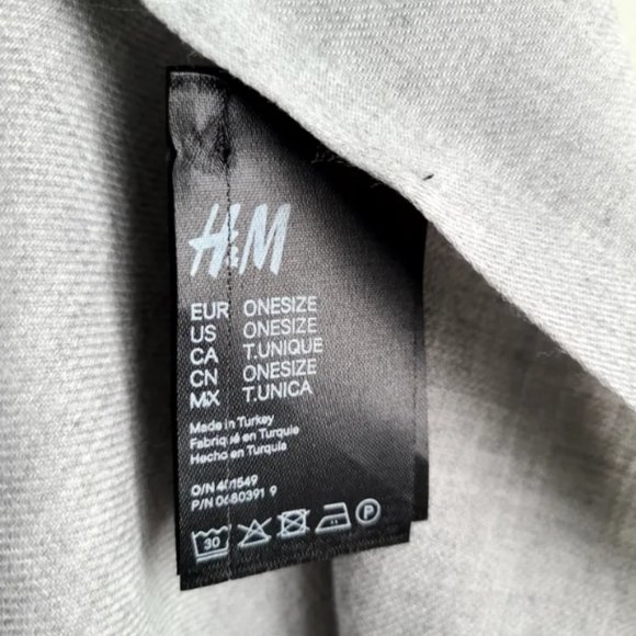 H&M Light Grey Scarf - Picture 2 of 2